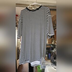 TEEN HEARTS B&W Stripe Tshirt